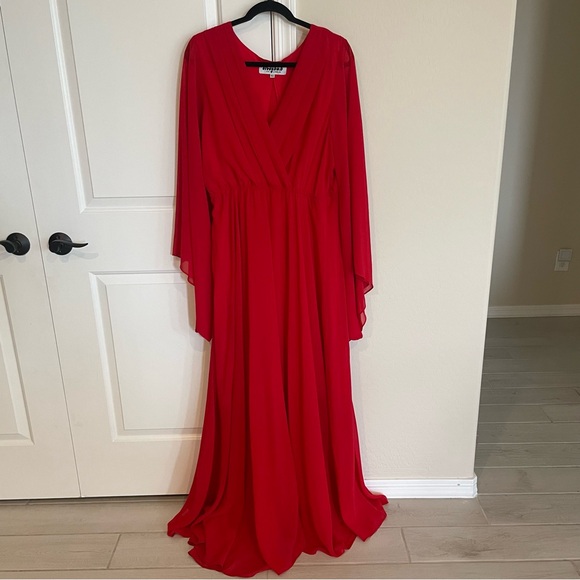 Meghan LA Lilypad Red Maxi Dress - Picture 2 of 11